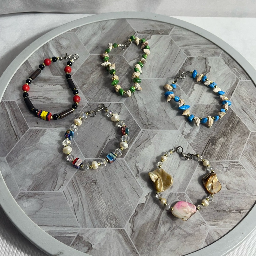 Lot of 5 Handmade Beaded Bracelets Shell, Stone, Glass, Pearl Boho Jewelry